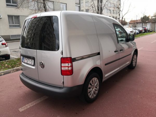 VW Caddy 1,6 TDI 102KS *N1* 8 KOTAČA, HR Navi, Servisna, Reg 12/2020