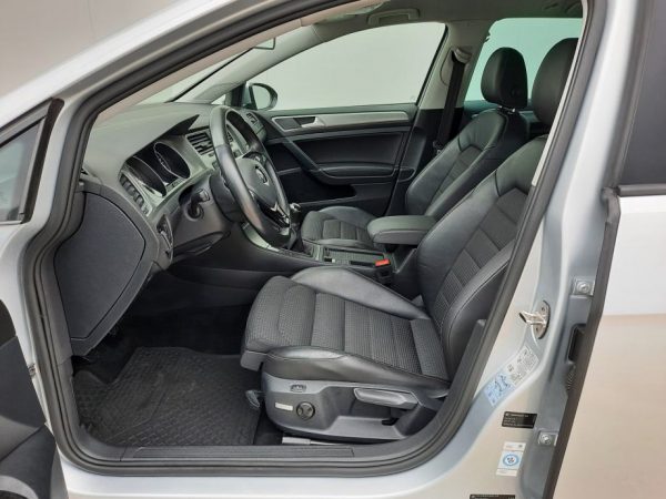 VW Golf VII Variant 1,6 TDI, Comfortline, 2x kotača 16″+15″, ErgoActive sjedala, Garancija, Servisna