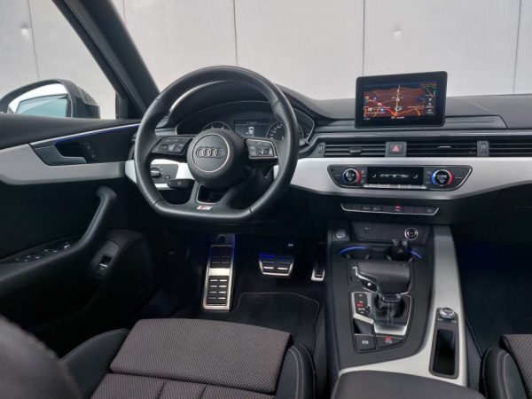 Audi A4 35 TDI, 3x S-line, Black Edition, PDV, Jamstvo 2024