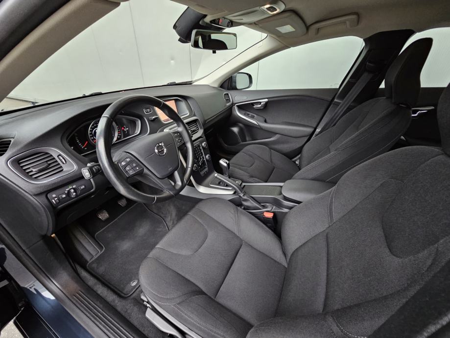 volvo-v40-d2-120ks-edition-led-svjetla-hr-navi-jamstvo-slika-205306891 Volvo V40 D2 120KS, EDITION, LED SVJETLA, HR NAVI, JAMSTVO