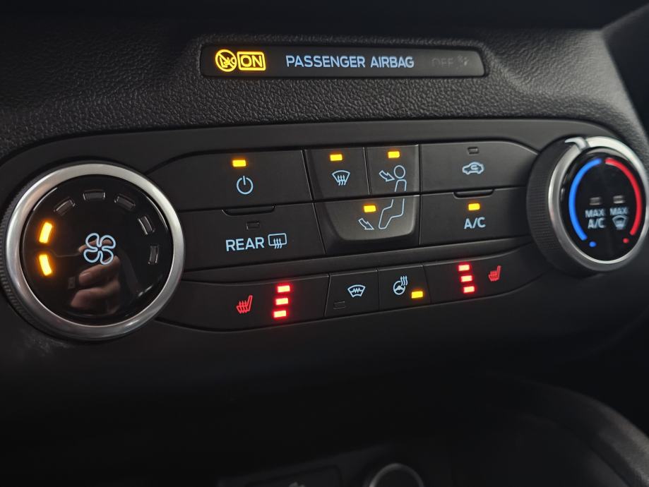 ford-focus-sw-1.5-tdci-120-ks-hr-navi-winter-paket-premium-jamstvo-slika-232028576 Ford Focus SW 1,5 TDCI 120 KS, HR NAVI, WINTER PAKET, PREMIUM JAMSTVO