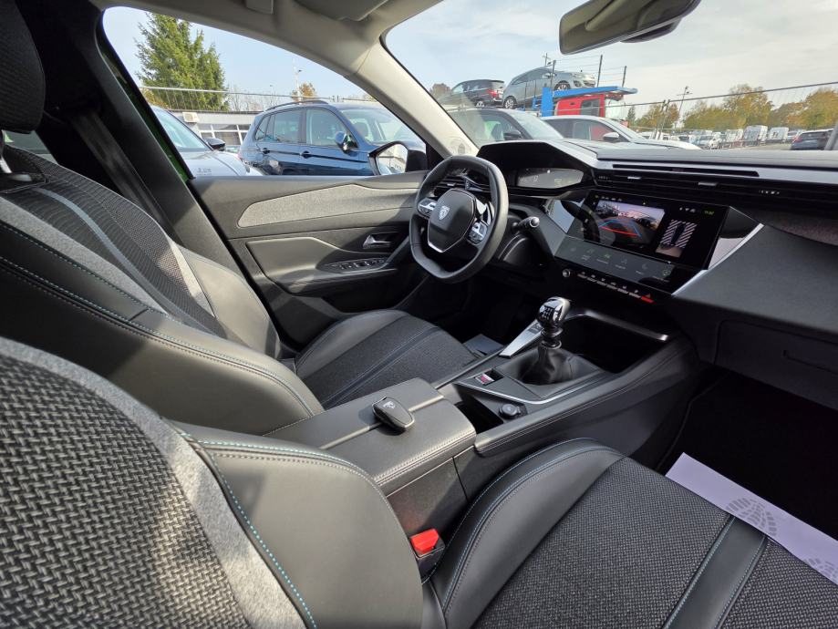 peugeot-308-130-ks-allure-winter-kamera-keyless-jamstvo-nije-uvoz-slika-261340340 Peugeot 308 130 KS ALLURE, WINTER, KAMERA, KEYLESS, JAMSTVO, NIJE UVOZ