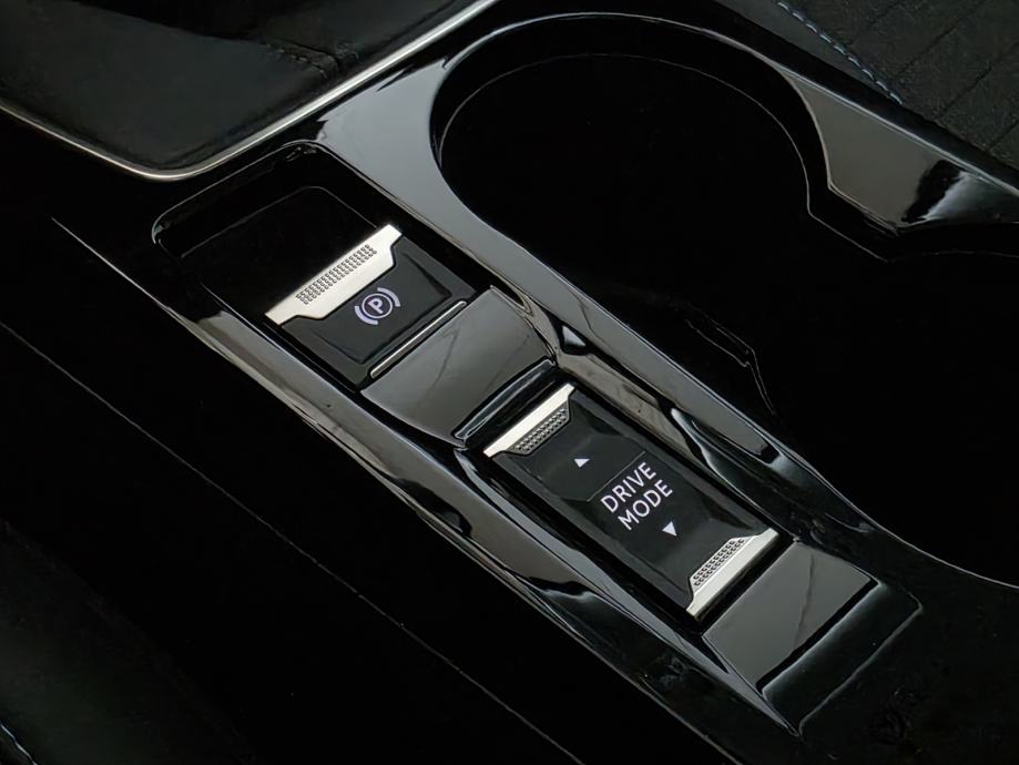 peugeot-2008-1.5-bluehdi-110-ks-allure-keyless-alu-17-car-vertical-slika-280858816 Peugeot 2008 1,5 BlueHDi 110 KS, ALLURE, KEYLESS, ALU 17, CAR VERTICAL