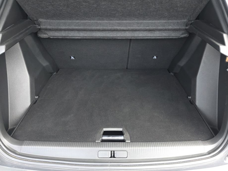 peugeot-2008-1.5-bluehdi-110-ks-allure-keyless-alu-17-car-vertical-slika-280858841 Peugeot 2008 1,5 BlueHDi 110 KS, ALLURE, KEYLESS, ALU 17, CAR VERTICAL