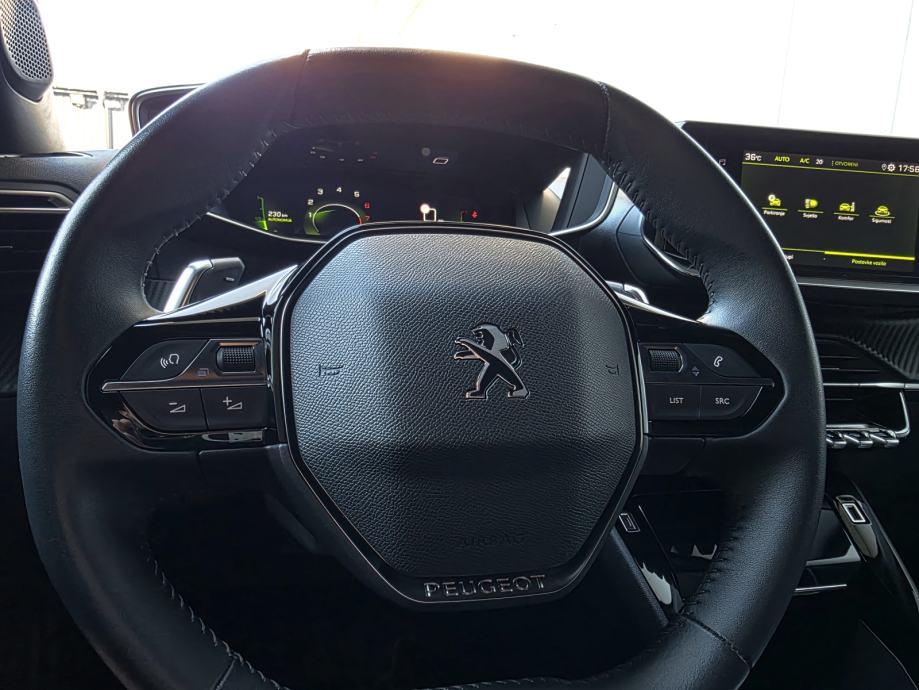 peugeot-2008-eat8-1.2-130-ks-allure-kamera-3d-virtual-sat-jamstvo-slika-284943718 Peugeot 2008 EAT8 1,2 130 KS, ALLURE, KAMERA, 3D VIRTUAL SAT, JAMSTVO