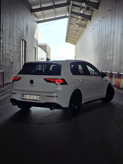 vw-golf-8-2.0-dsg-gti-245-ks-ambi-light-jamstvo-car-vertical-pdv-slika-283429683 VW Golf 8 2,0 DSG GTI 245 KS, AMBI LIGHT, CAR VERTICAL, PDV, 12/2023