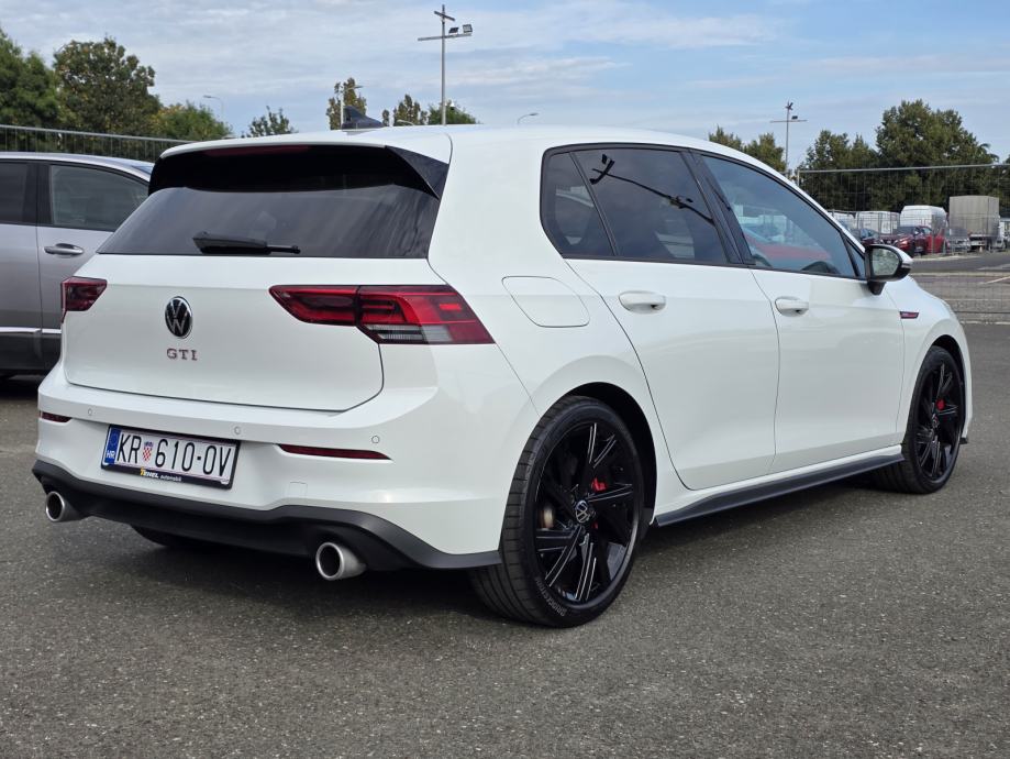 vw-golf-8-2.0-dsg-gti-245-ks-ambi-light-jamstvo-car-vertical-pdv-slika-283429693 VW Golf 8 2,0 DSG GTI 245 KS, AMBI LIGHT, CAR VERTICAL, PDV, 12/2023